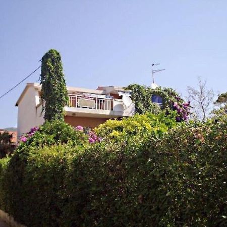 Apartments By The Sea Kastel Stari, Kastela - 19465 Екстериор снимка