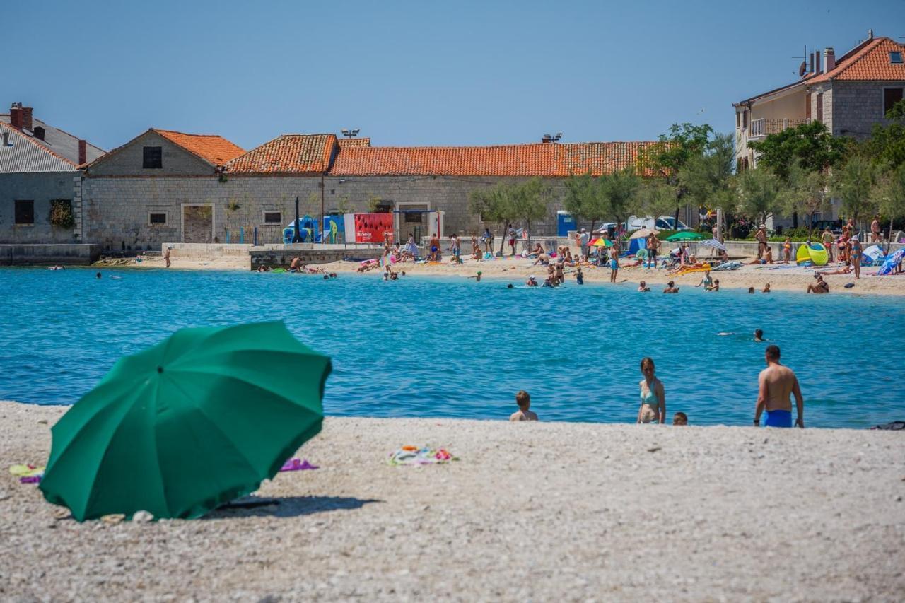 Apartments By The Sea Kastel Stari, Kastela - 19465 Екстериор снимка