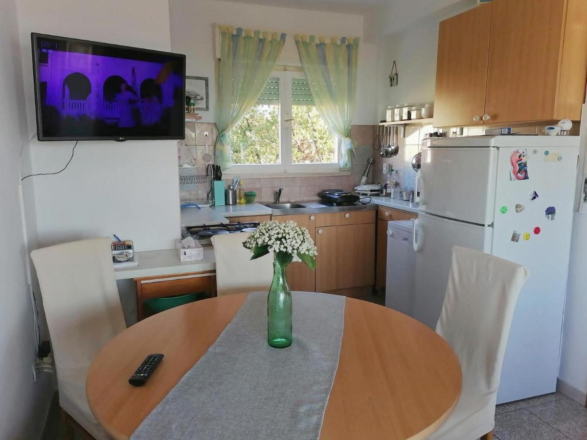 Apartments By The Sea Kastel Stari, Kastela - 19465 Екстериор снимка